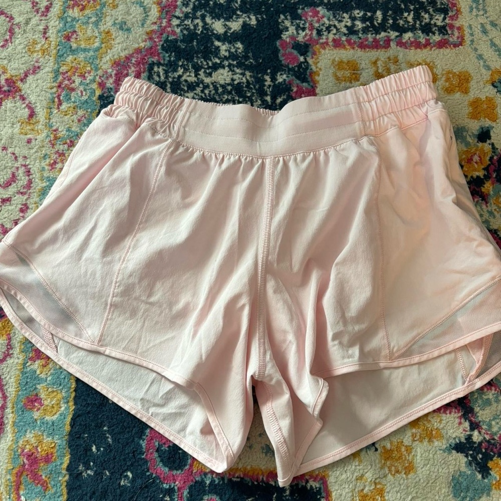 lululemon hotty hot shorts